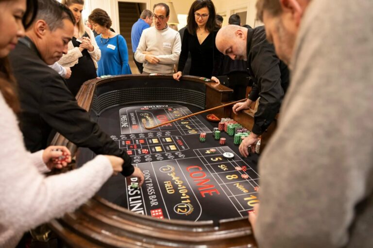 Live Dealer Games: Bridging the Gap Between Online and In-Person Casinos Live Dealer Games: Bridging the Gap Between Online and In-Person Casinos