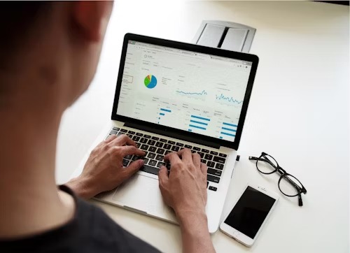 Real-time Analytics and Its Impact on Business Real-time Analytics and Its Impact on Business