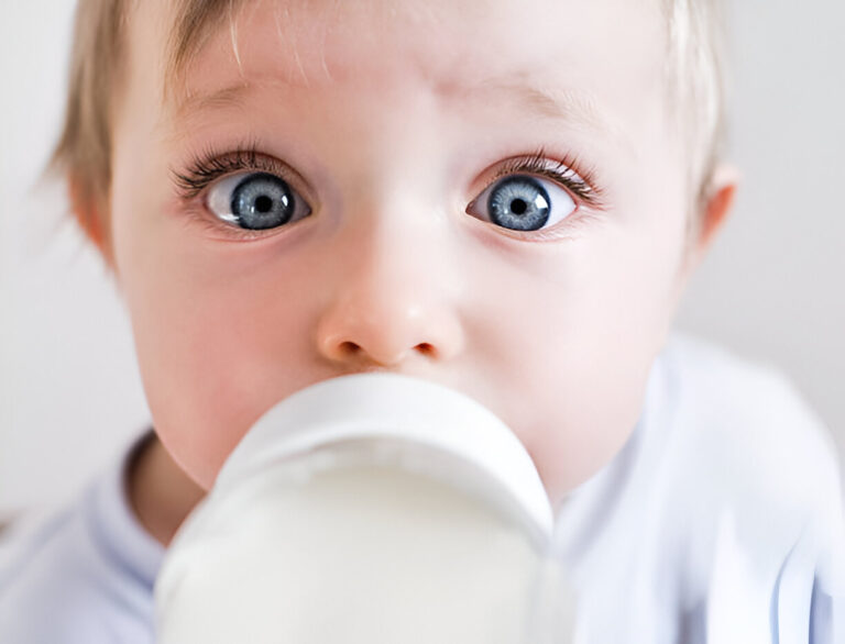 Seeing Clearly: The Role of HiPP Formula in Promoting Optimal Eye Health for Babies Seeing Clearly: The Role of HiPP Formula in Promoting Optimal Eye Health for Babies