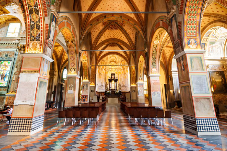 10 Must-See Attractions in San Lorenzo Must-See Attractions in San Lorenzo